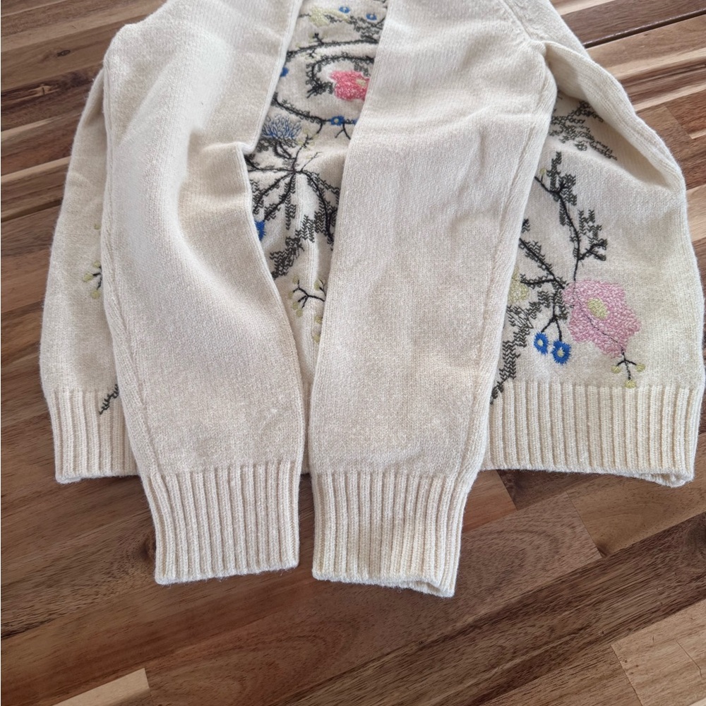 Christian Dior Embroidered crewneck cream sweater Small NWOT - Picture 14 of 15